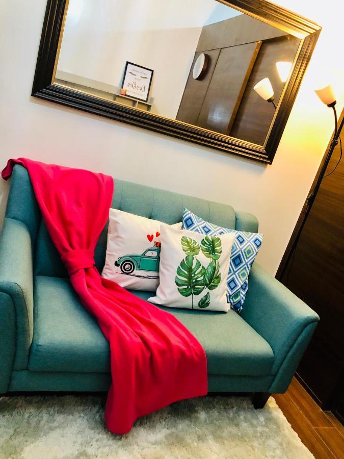 Air Residence 1Br With Balcony Free Netflix And Disney Plus Manila Luaran gambar