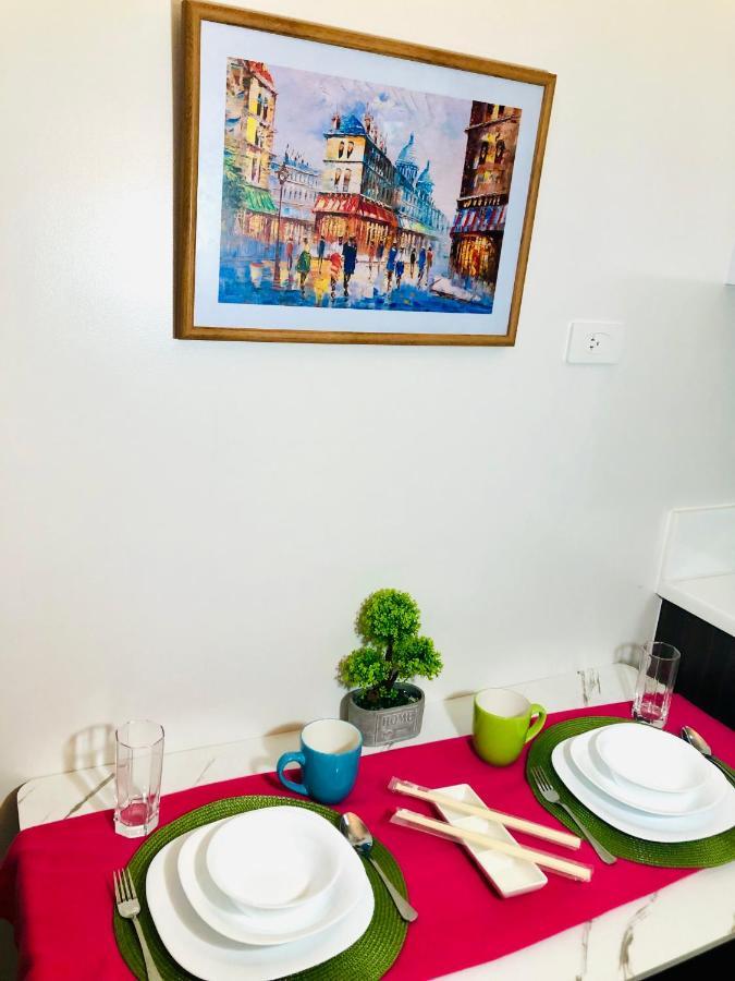 Air Residence 1Br With Balcony Free Netflix And Disney Plus Manila Luaran gambar