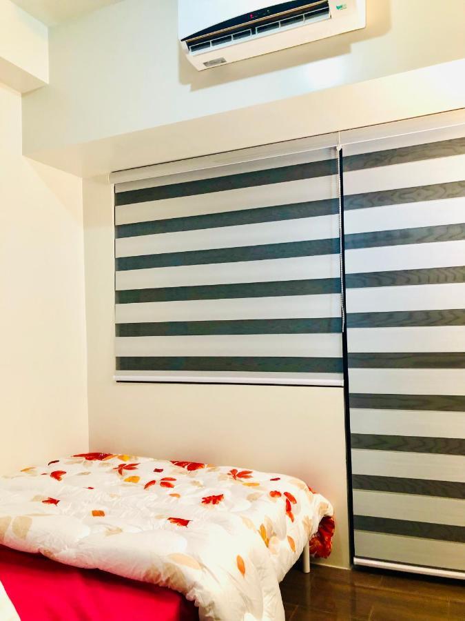 Air Residence 1Br With Balcony Free Netflix And Disney Plus Manila Luaran gambar